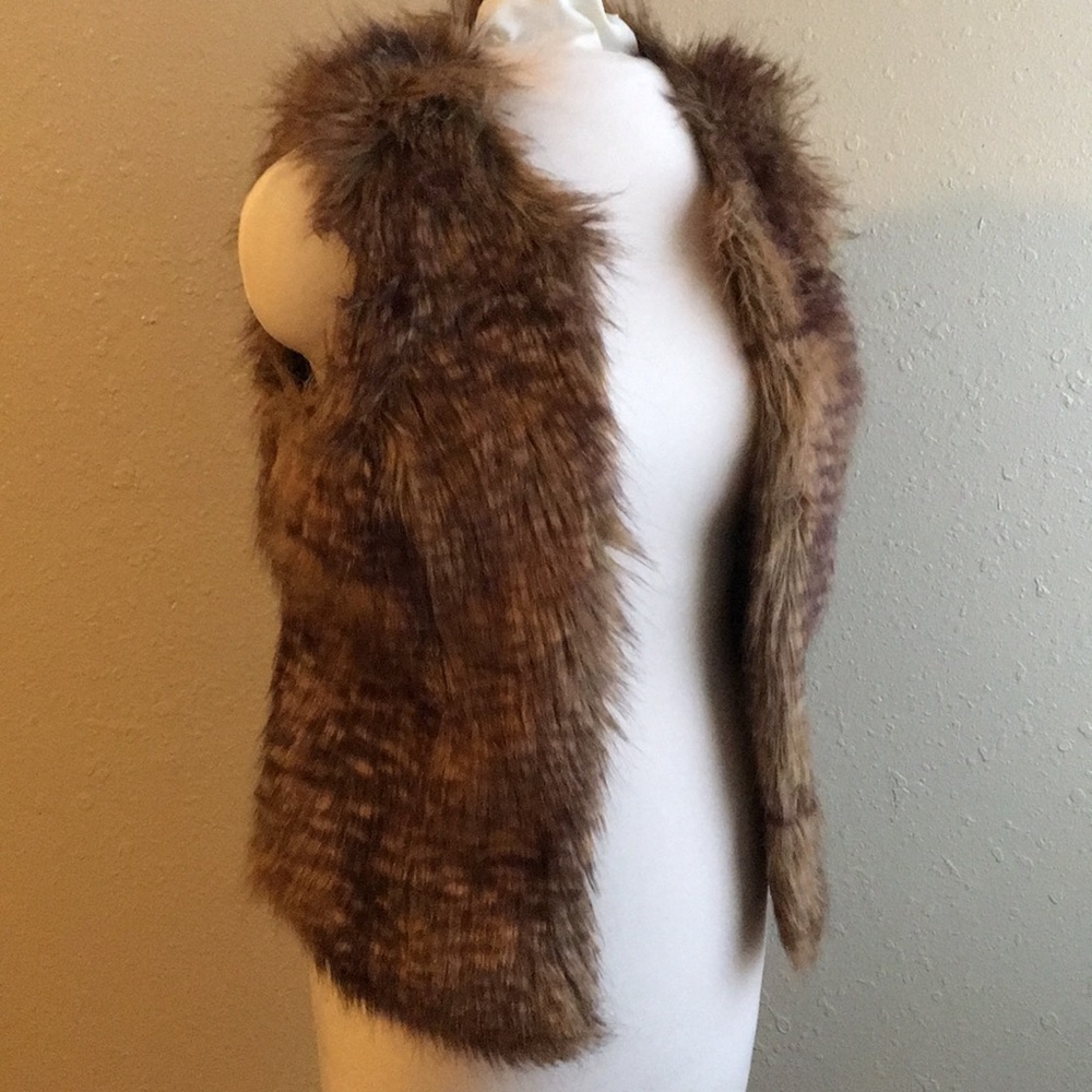 Mossimo Faux Fur Vest